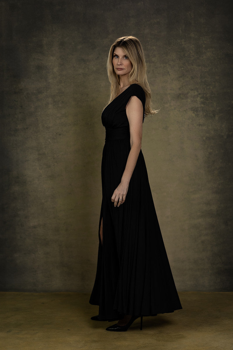 Clotstudio #508 hand-painted canvas backdrop in dark green textured, perfect for portrait photography