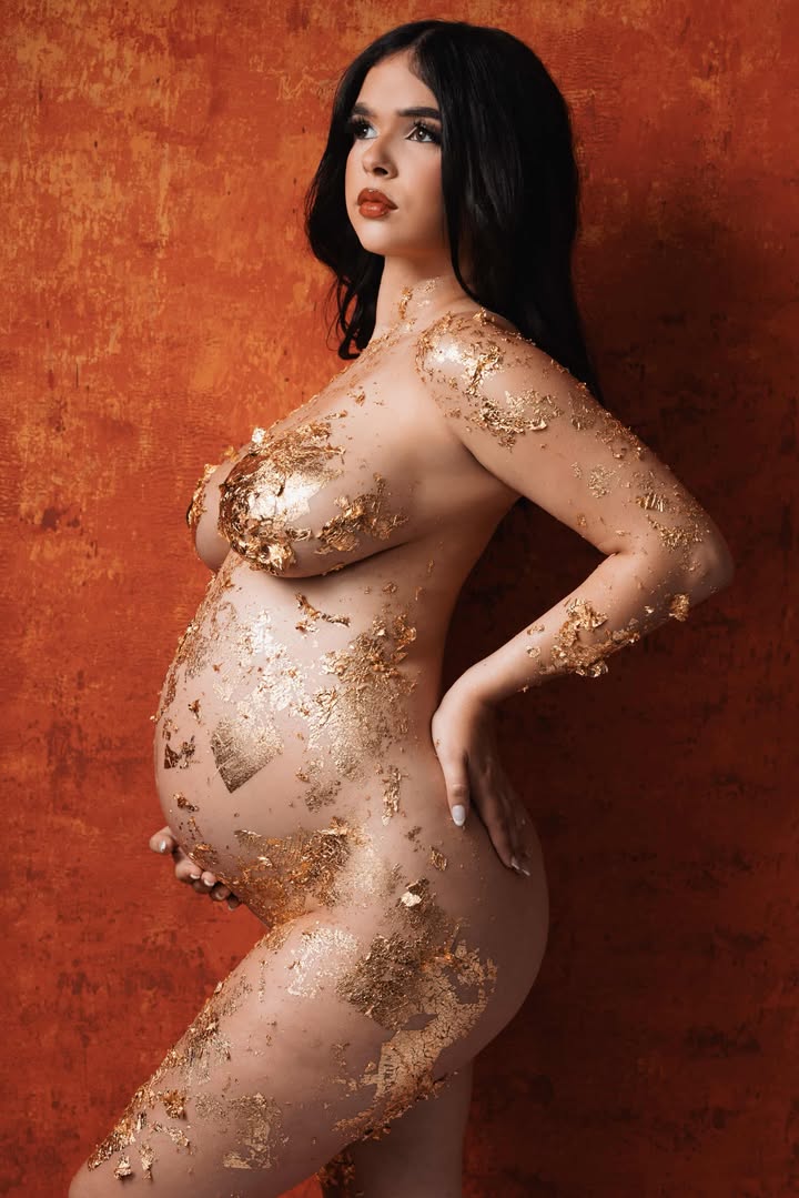 Toile de fond peinte à la main en spray texturée orange marron abstraite de Clotstudio #clot45