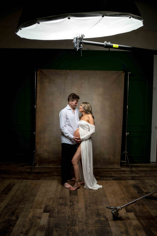 Clotstudio #232 hand-painted canvas backdrop in brown textured, perfect for portrait photography (shot by @andrei_roman)