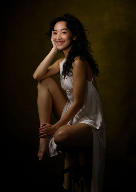 Clotstudio #128 hand-painted canvas backdrop in green mid textured, perfect for portrait photography 